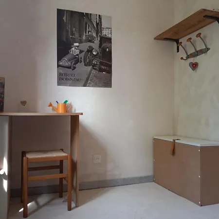 Petite Maison Sur Terrain Arbore *